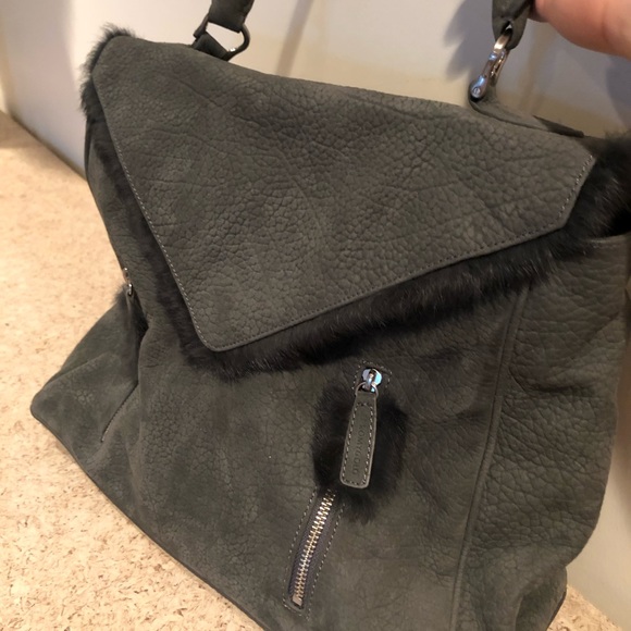 Grey suede and fur trim envelope bag - RomyGold - Picture 2 of 4